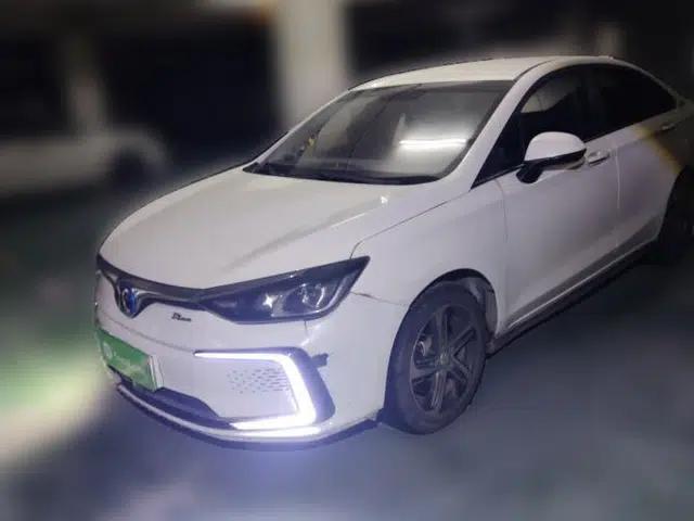 BAIC Beijing EU5 2018 R500 Smart Wind Edition
