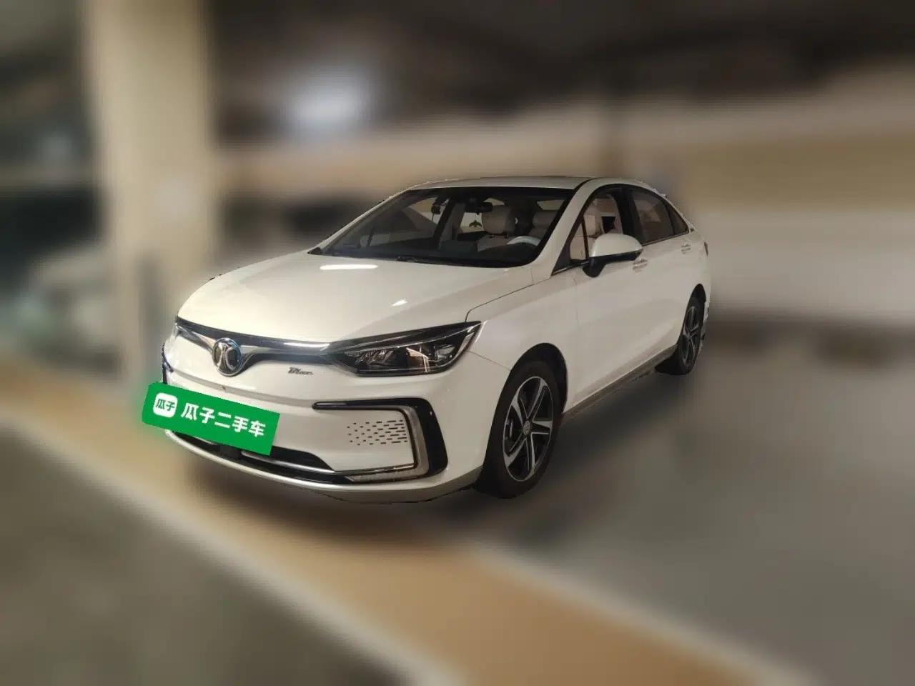 BAIC Beijing EU5 2018 R500 Smart Edition — миниатюра 1