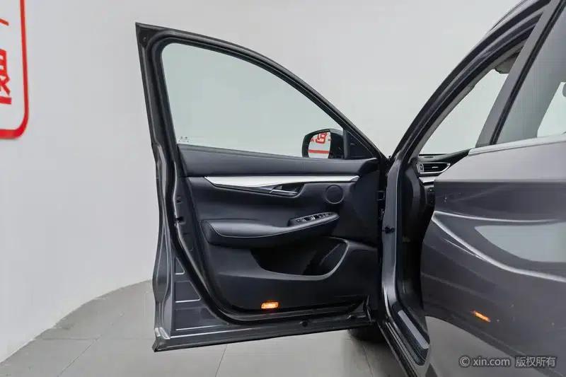 Infiniti QX50 2020 Facelift 2.0T AWD Navigator Edition — миниатюра 21