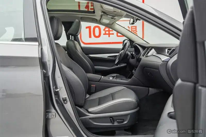 Infiniti QX50 2020 Facelift 2.0T AWD Navigator Edition — миниатюра 24