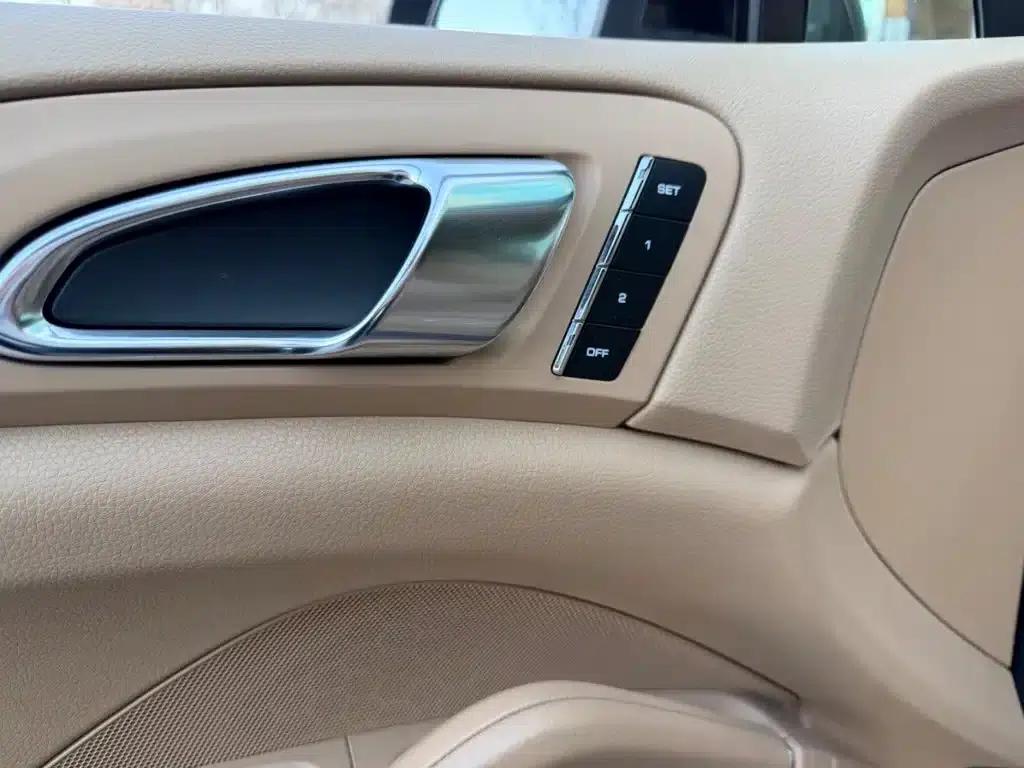 Cayenne 2011 Cayenne 3.0T — миниатюра 10