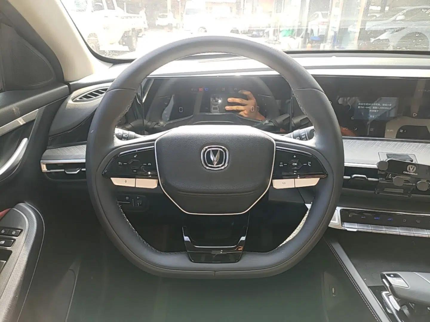 CHANGAN Eado 2022 PLUS Blue Whale NE 1.4T GDI DCT Prestige Edition — миниатюра 13