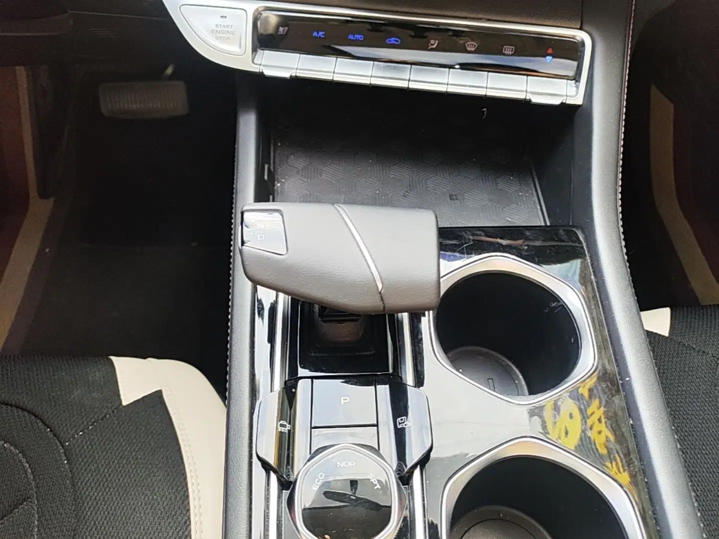 CHANGAN Eado 2022 PLUS Blue Whale NE 1.4T GDI DCT Prestige Edition — миниатюра 16