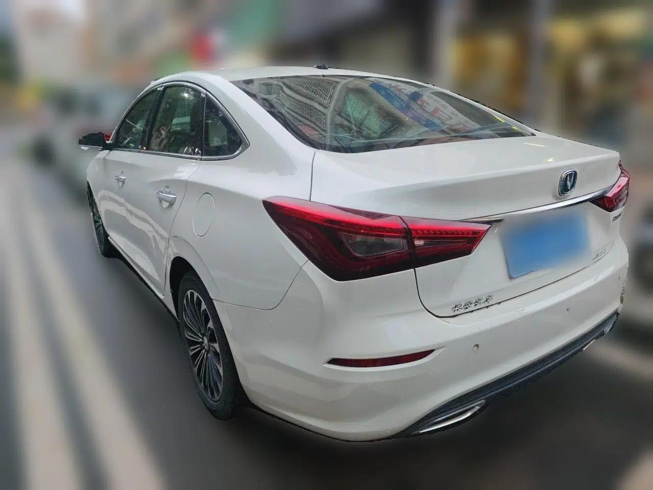 CHANGAN Eado 2019 Blue Whale Edition 280T GDI DCT High-Speed Model — миниатюра 4