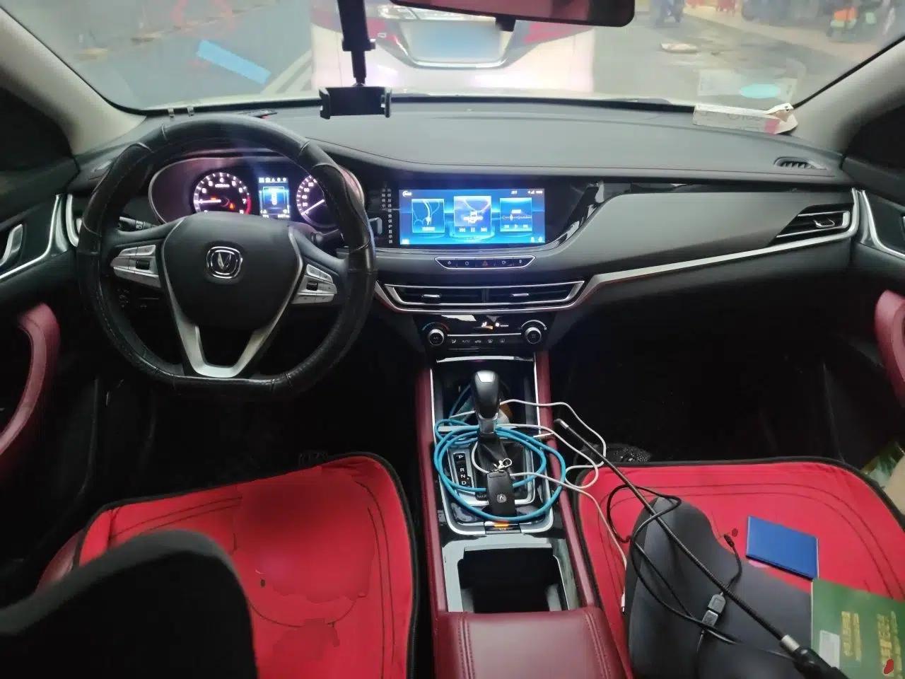 CHANGAN Eado 2019 Blue Whale Edition 280T GDI DCT High-Speed Model — миниатюра 9