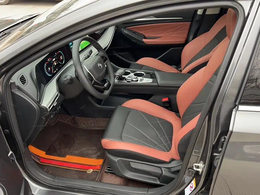 CHANGAN Eado 2023 Changan Edition PLUS Blue Whale NE 1.4T GDI DCT Prestige Version — миниатюра 35