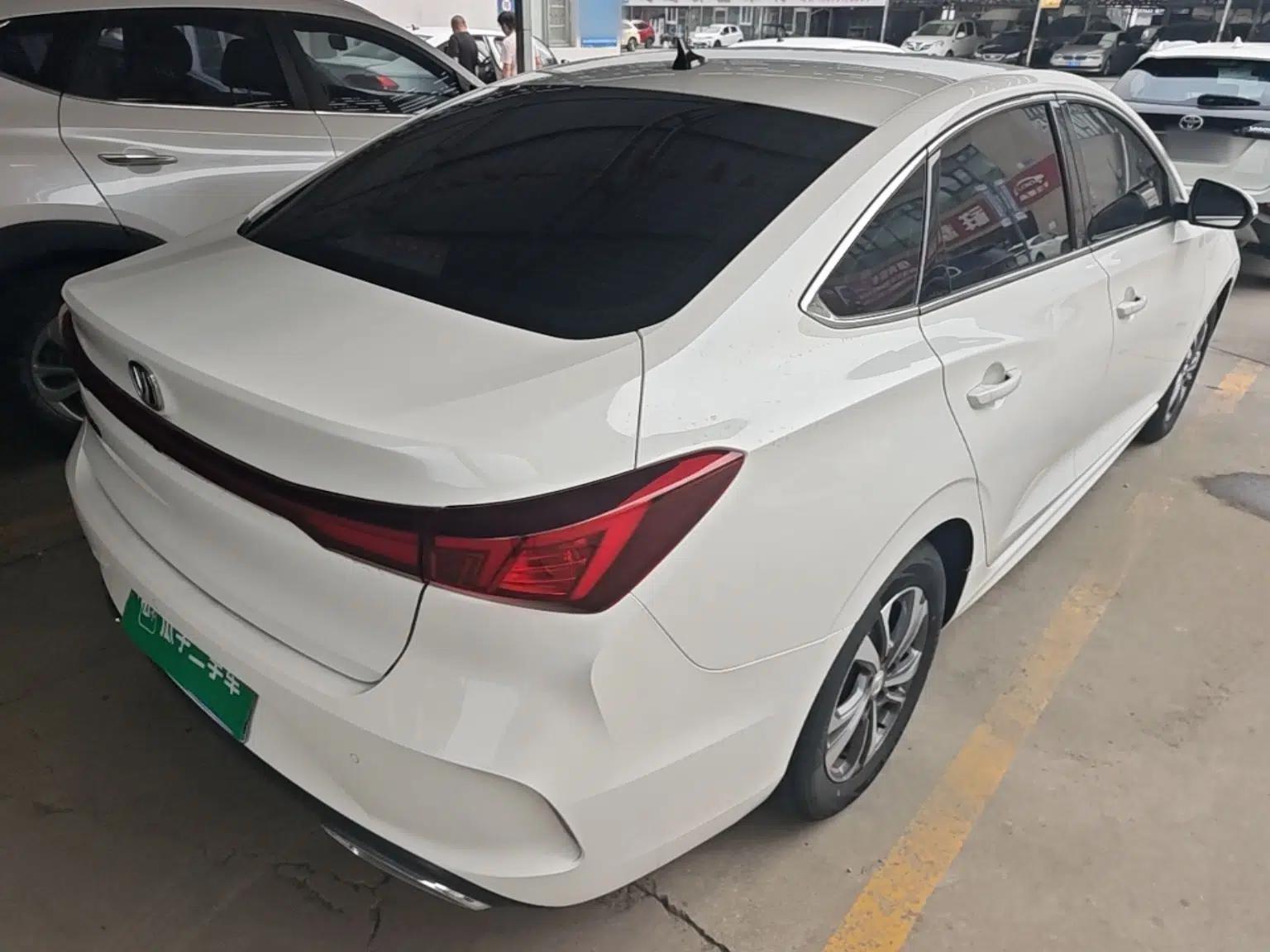 CHANGAN Eado 2023 Changan Edition PLUS Blue Whale NE 1.4T GDI DCT Prestige Version — миниатюра 6