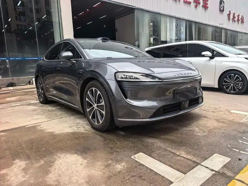 Zhijie R7 2024 Range Extender 37kWh Max Rear-Wheel Drive Version — миниатюра 3