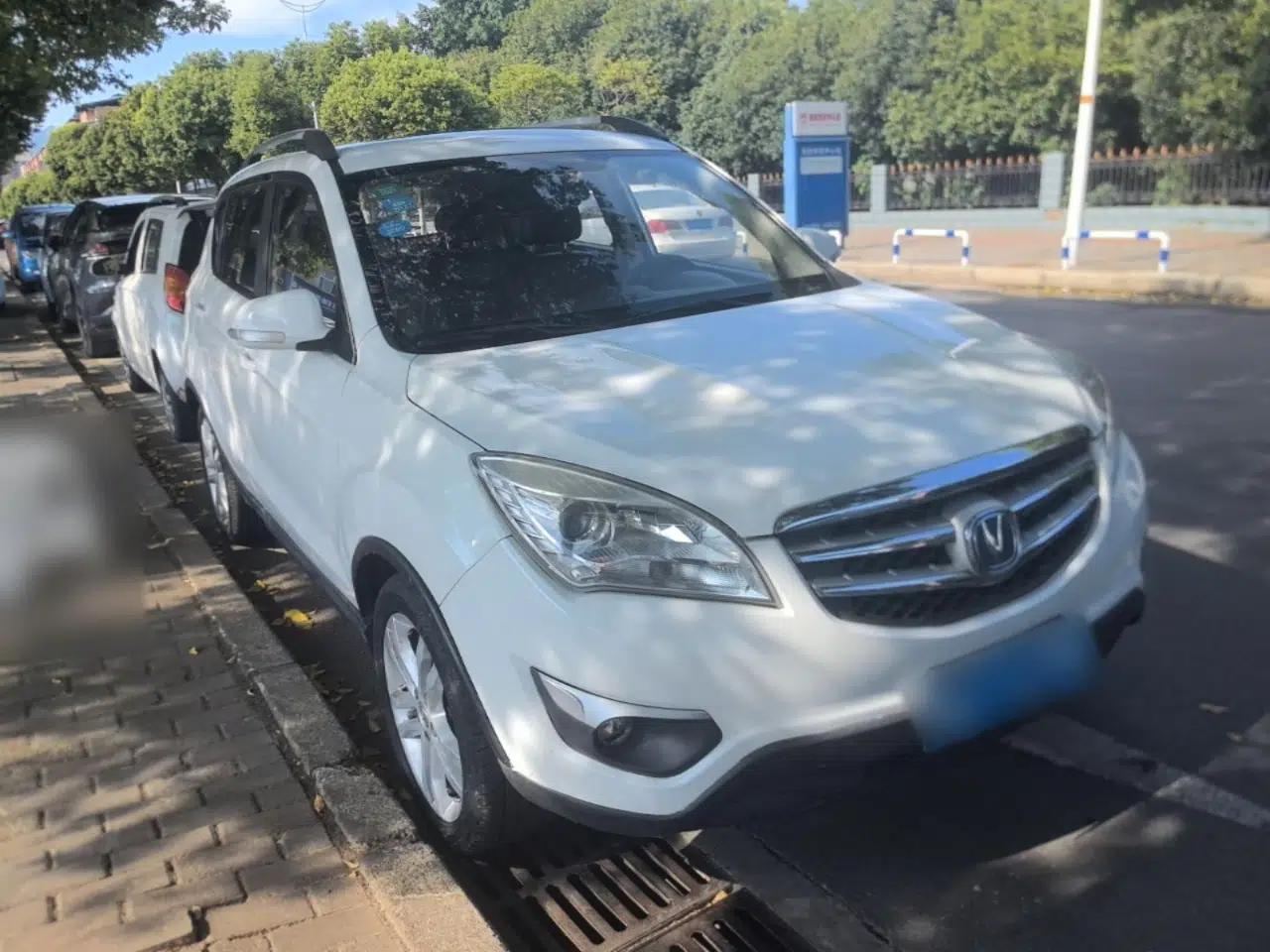 CHANGAN CS35 2015 1.6L Manual Luxury Model China V Standard — миниатюра 3