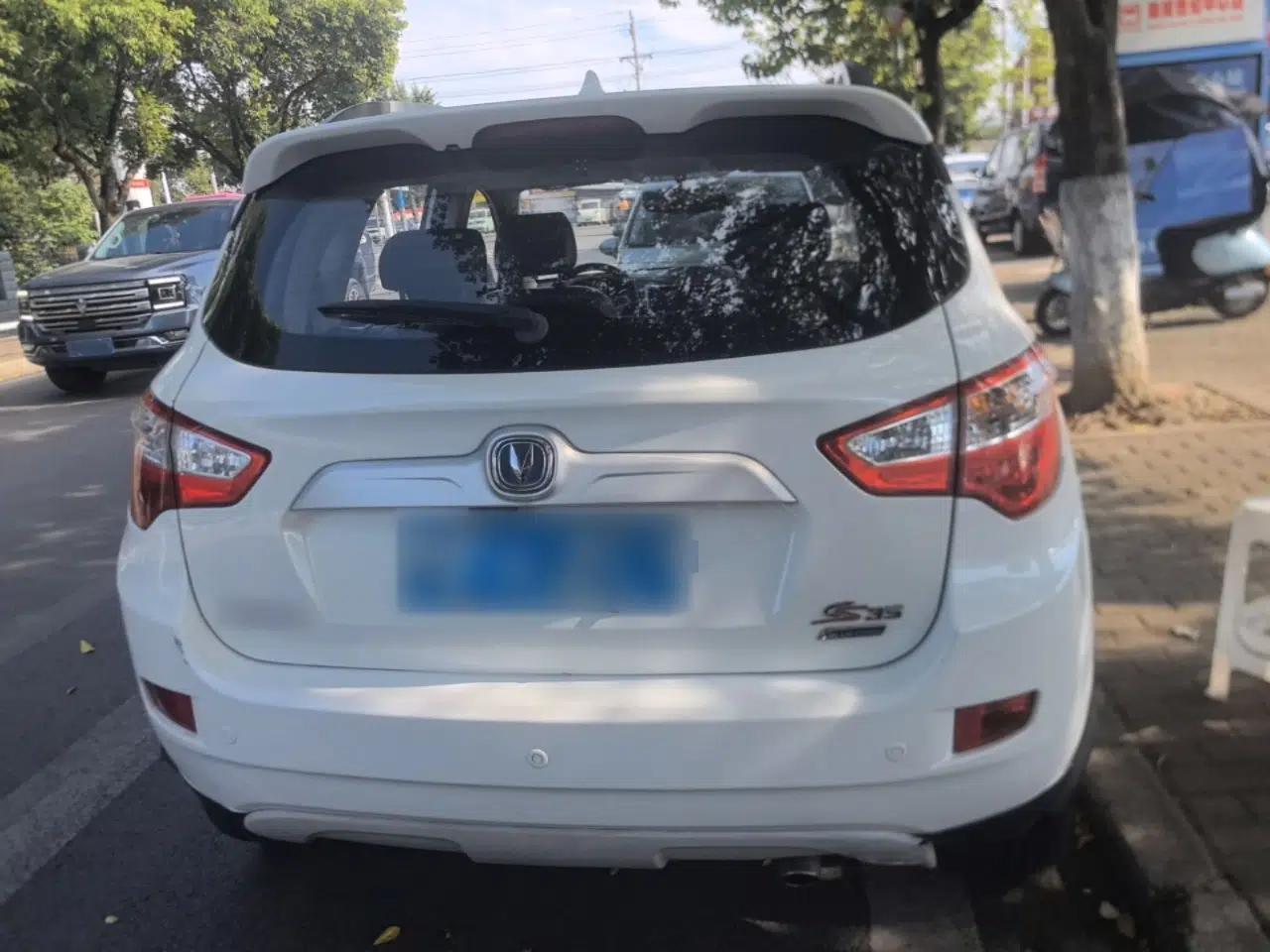 CHANGAN CS35 2015 1.6L Manual Luxury Model China V Standard — миниатюра 5