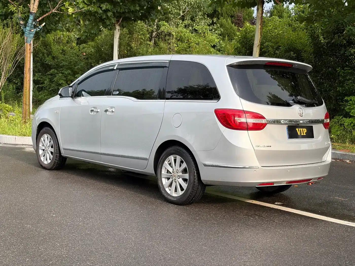 Buick GL8 2017 25S Premium Edition (National V Emission Standard) — миниатюра 5