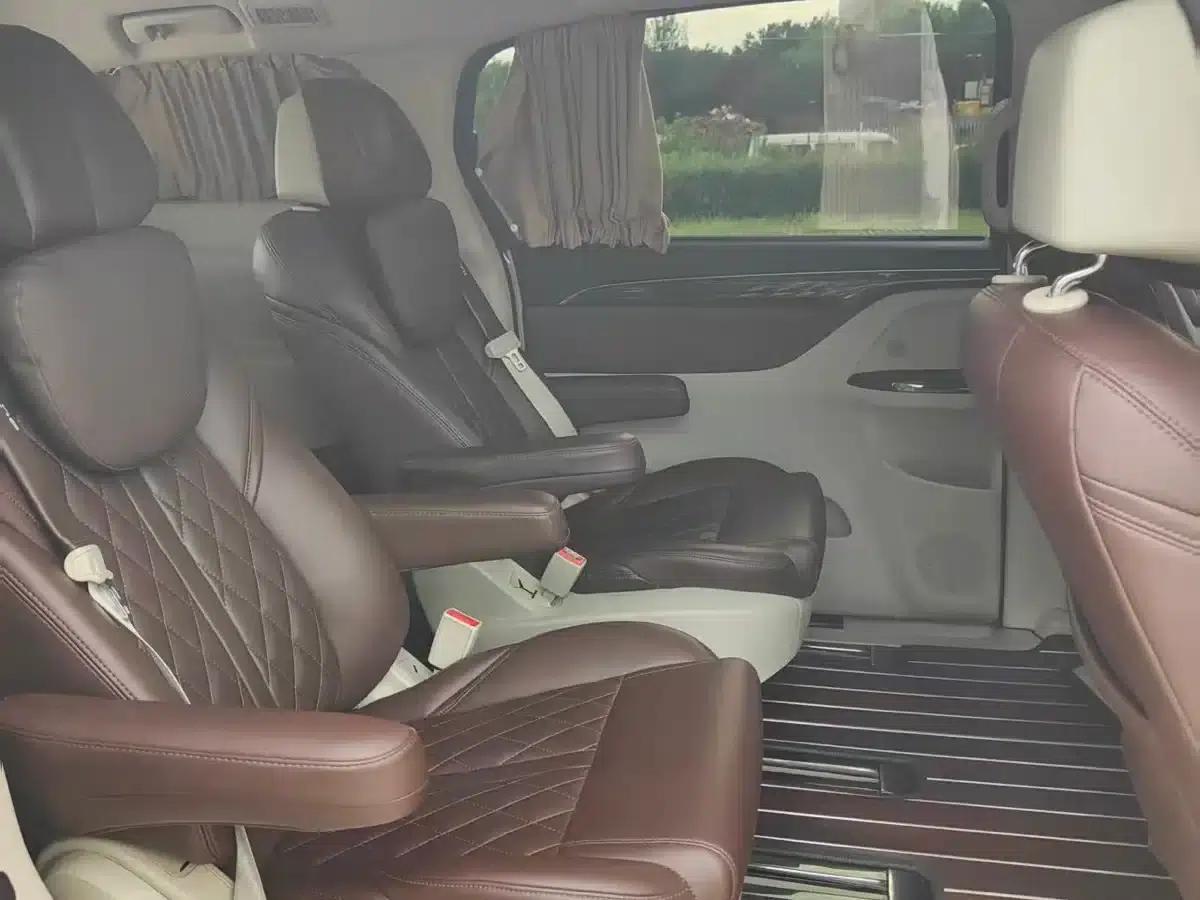 Buick GL8 2017 ES 28T Comfort Model (National V Emission Standard) — миниатюра 12