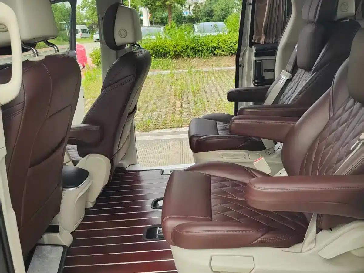 Buick GL8 2017 ES 28T Comfort Model (National V Emission Standard) — миниатюра 13