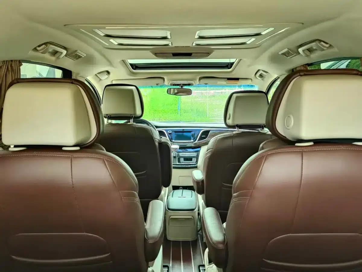 Buick GL8 2017 ES 28T Comfort Model (National V Emission Standard) — миниатюра 15