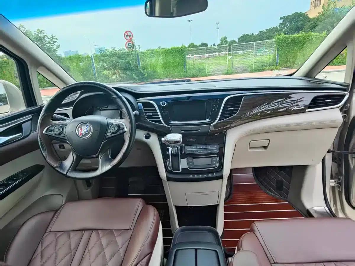 Buick GL8 2017 ES 28T Comfort Model (National V Emission Standard) — миниатюра 8