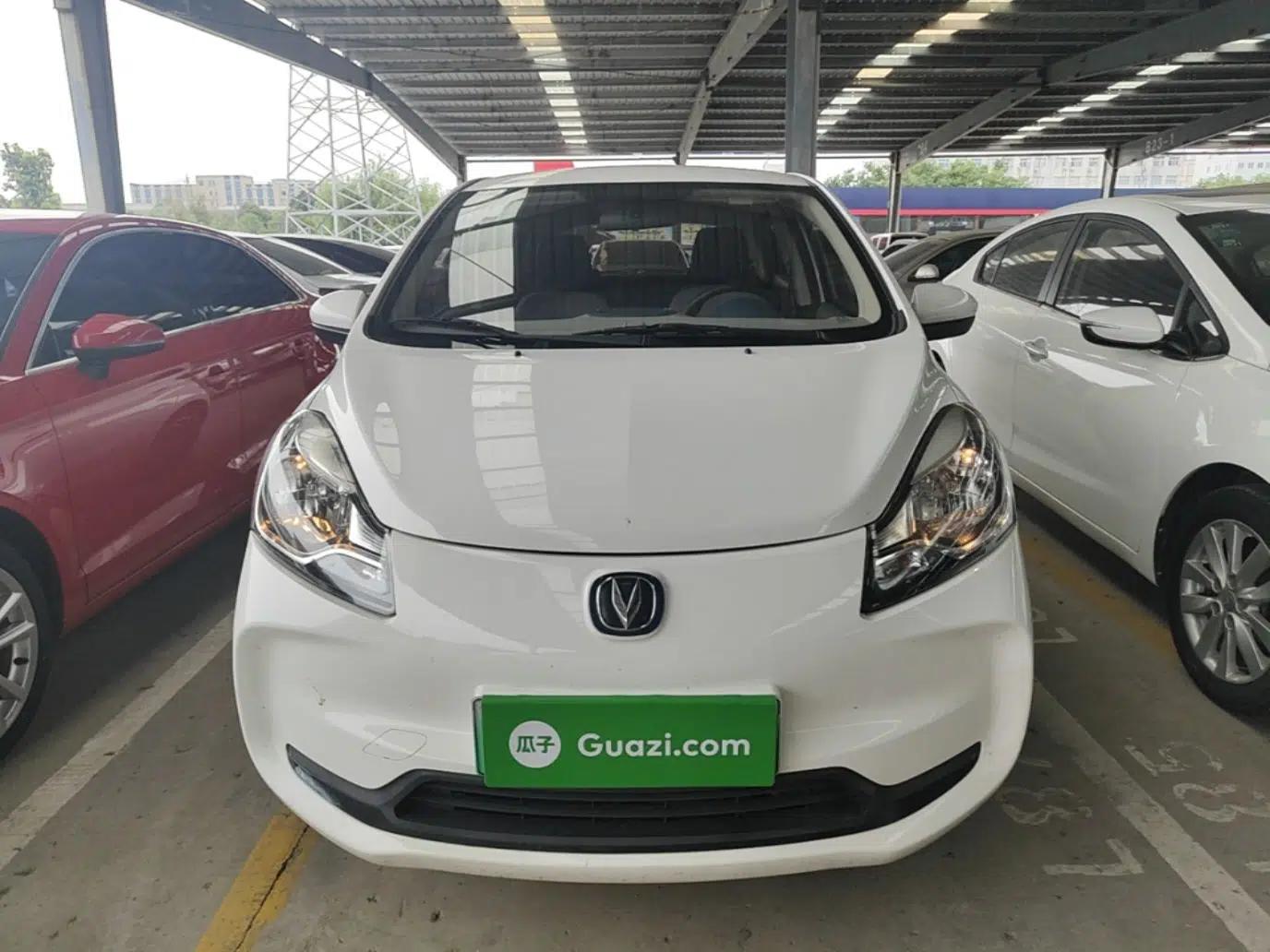 CHANGAN Benni E-Star 2021 National Edition Colorful Version Lithium Iron Phosphate (31.86 kWh) — миниатюра 2