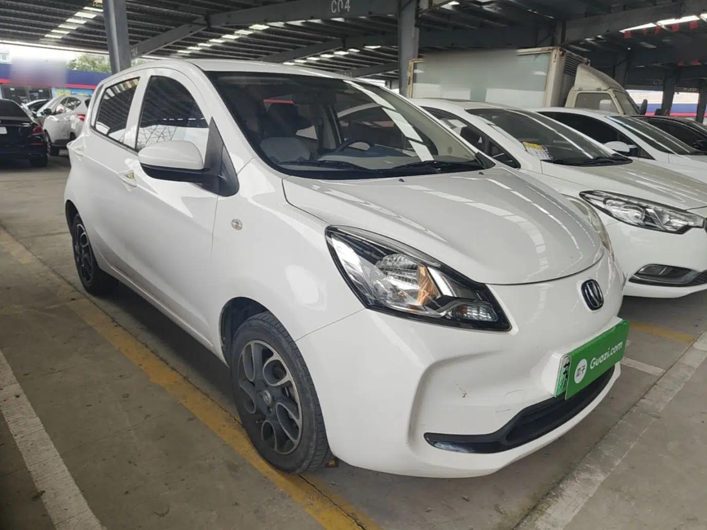 CHANGAN Benni E-Star 2021 National Edition Colorful Version Lithium Iron Phosphate (31.86 kWh) — миниатюра 3