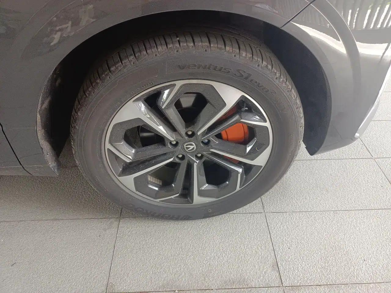 CHANGAN UNI-K iDD 2023 Zhidian iDD 1.5T 135km Smart & Fun Model — миниатюра 8