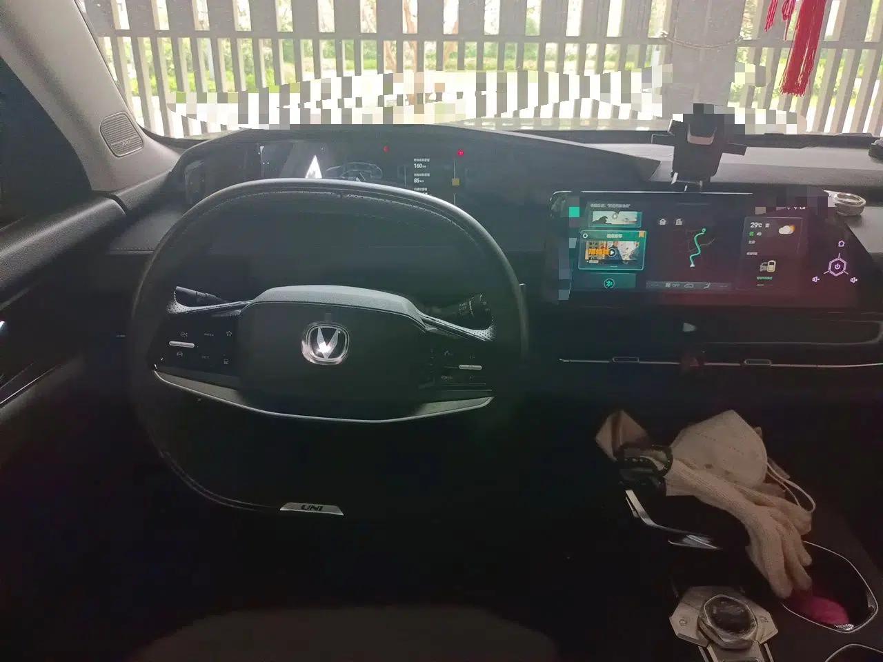 CHANGAN UNI-K iDD 2023 Zhidian iDD 1.5T 135km Smart & Fun Model — миниатюра 10
