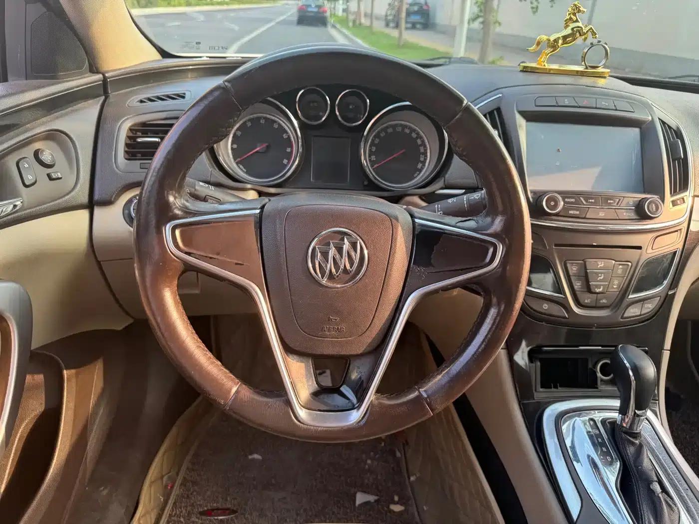 Buick Regal 2014 2.0L Leading Fashion Edition — миниатюра 9