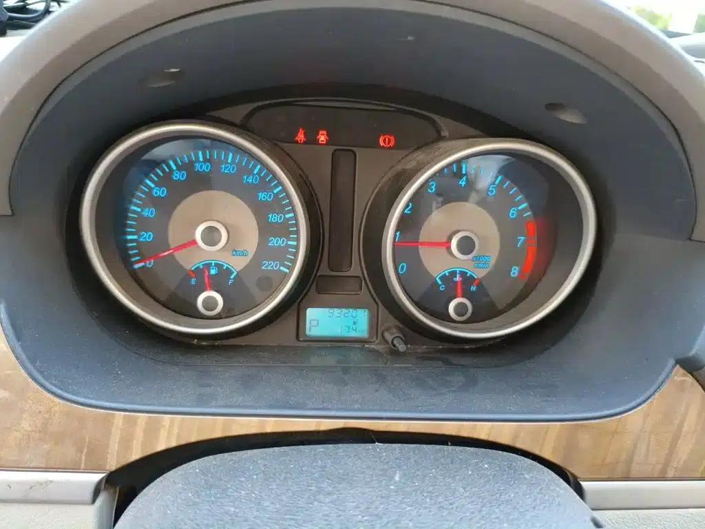 Buick Excelle 2015 1.5L Automatic Premium Edition — миниатюра 5