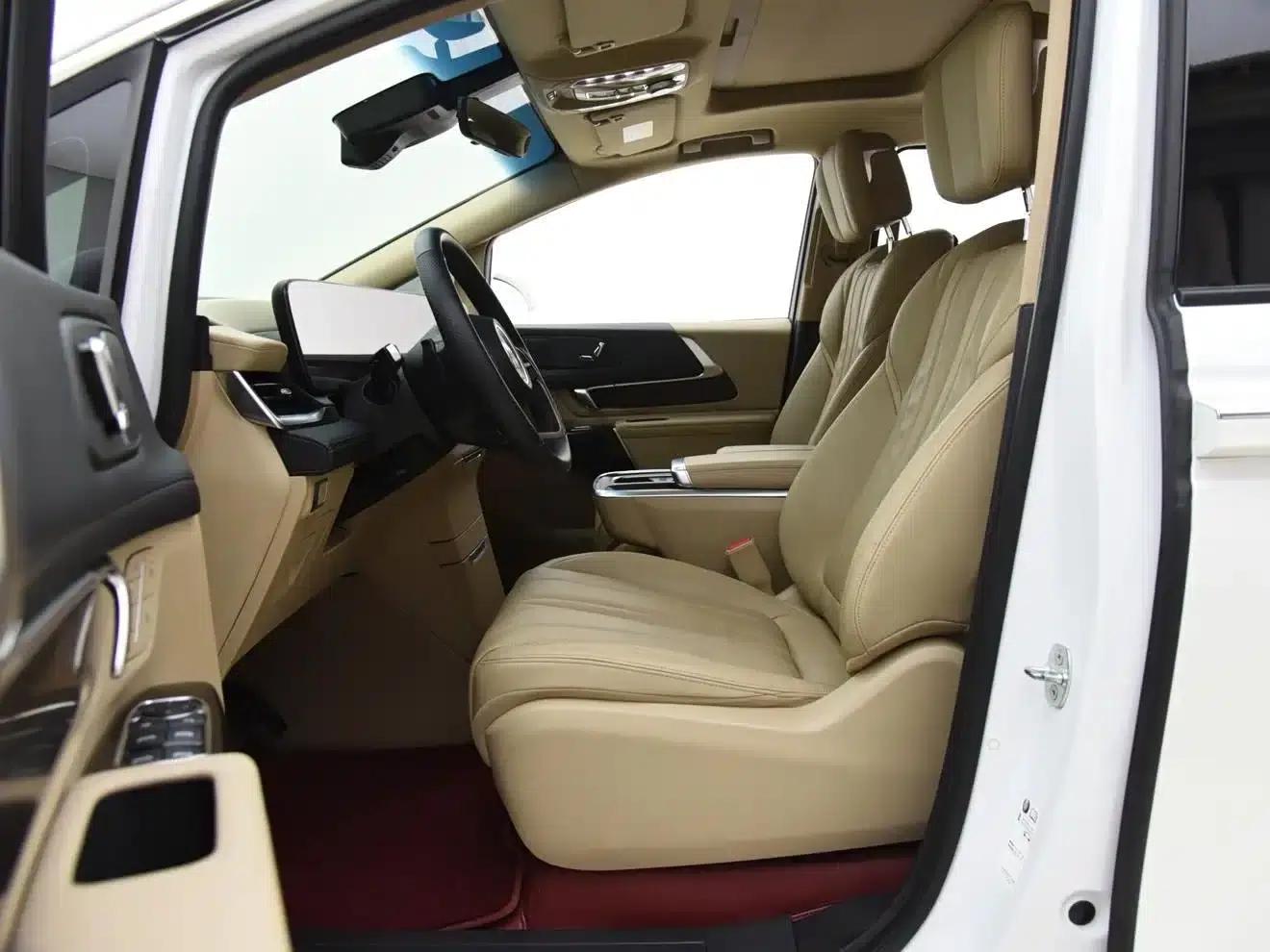 Century 2023 2.0T Seven-Seat Premium Edition — миниатюра 6