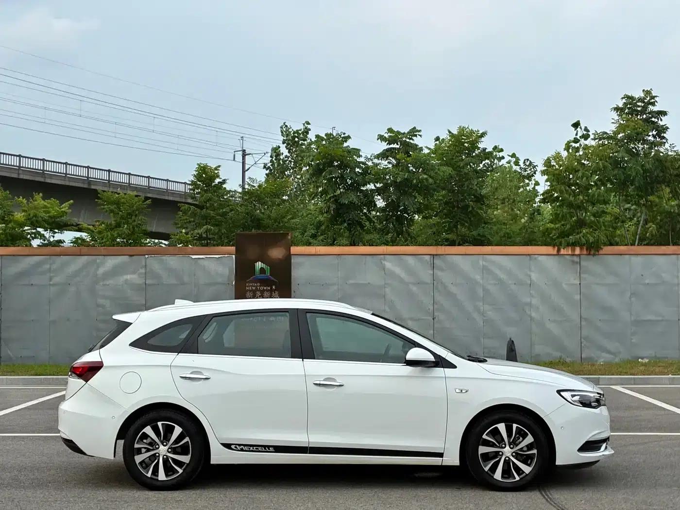 Buick Verano 2018 18T Automatic Elite — миниатюра 4