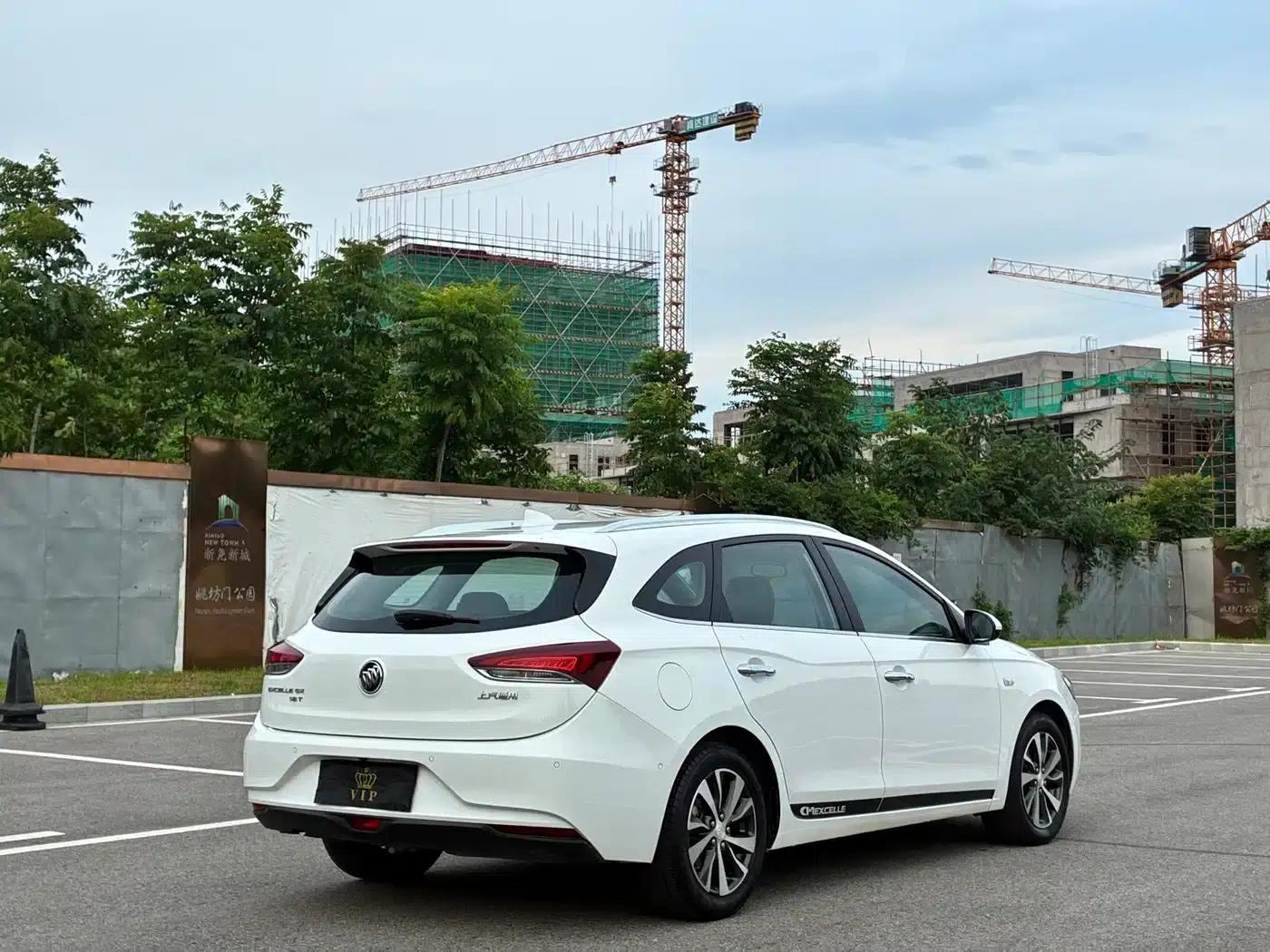Buick Verano 2018 18T Automatic Elite — миниатюра 5