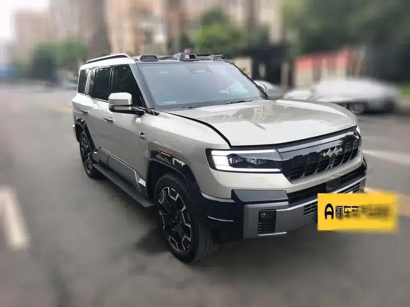 Leopard 8 2025 Smart & Brave Flagship Edition 7-Seater — миниатюра 3