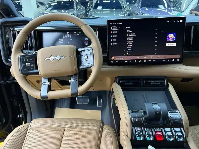 Leopard 5 2025 Model 210KM Almighty Ultra Edition — миниатюра 4