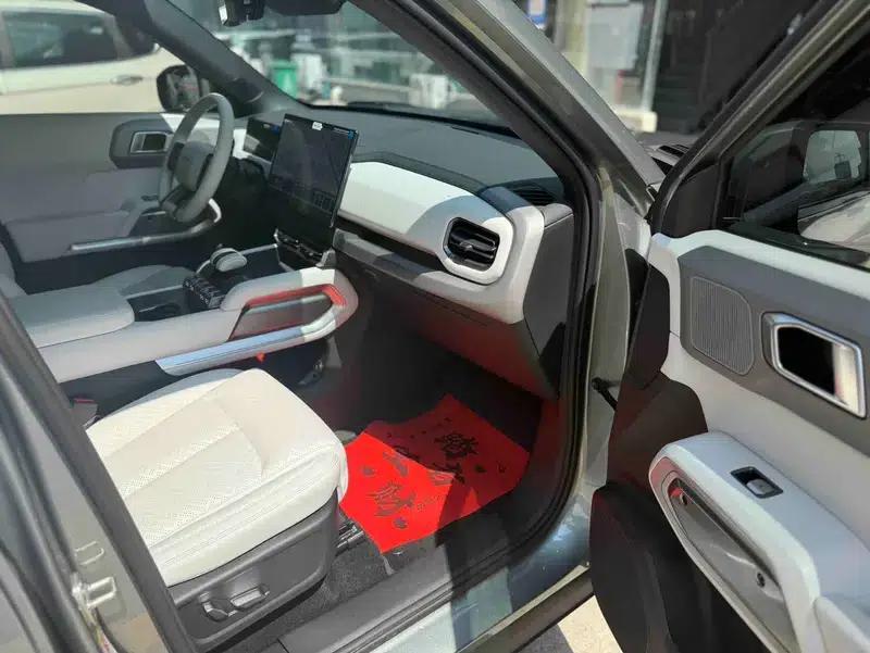 Titanium 3 2025 Model 501KM Rear-Wheel Drive Max Edition — миниатюра 8
