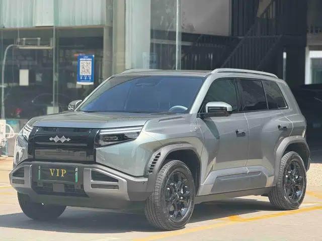 Titanium 3 2025 Model 501KM Rear-Wheel Drive Max Edition