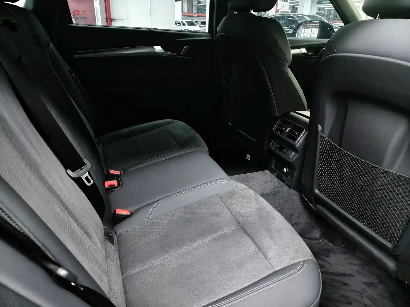 Audi Q5L Sportback 2024 40 TFSI Luxury — миниатюра 7