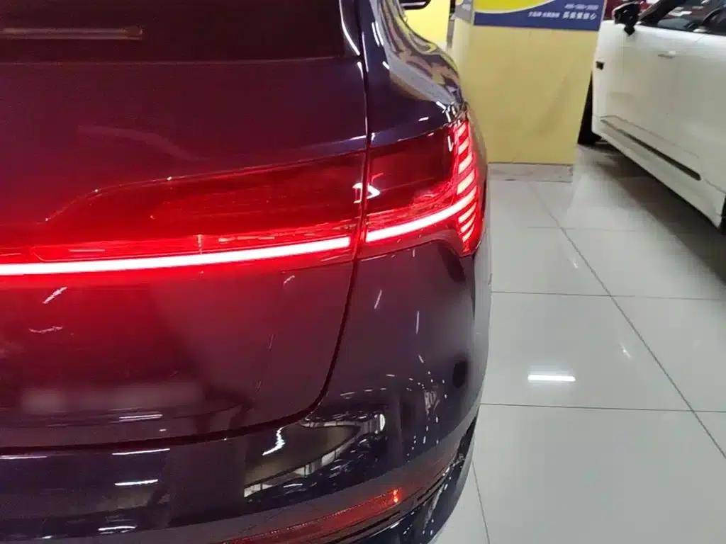 2019 Audi e-tron Imported Model 55 quattro Fashion Edition — миниатюра 8