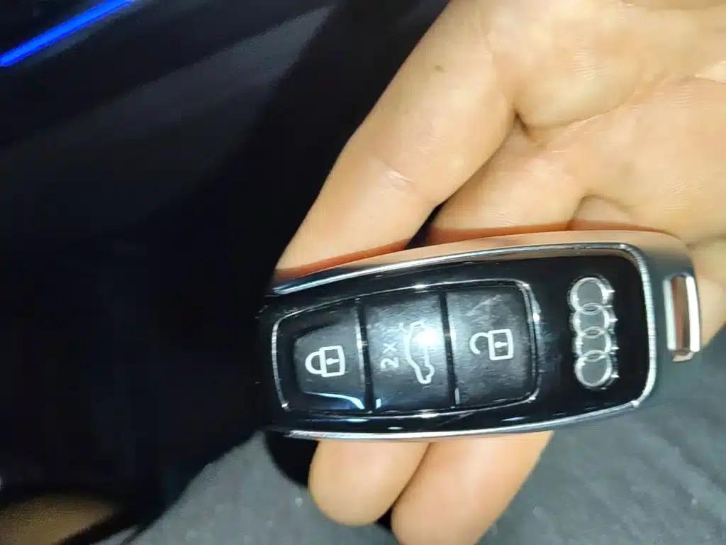 2019 Audi e-tron Imported Model 55 quattro Fashion Edition — миниатюра 9