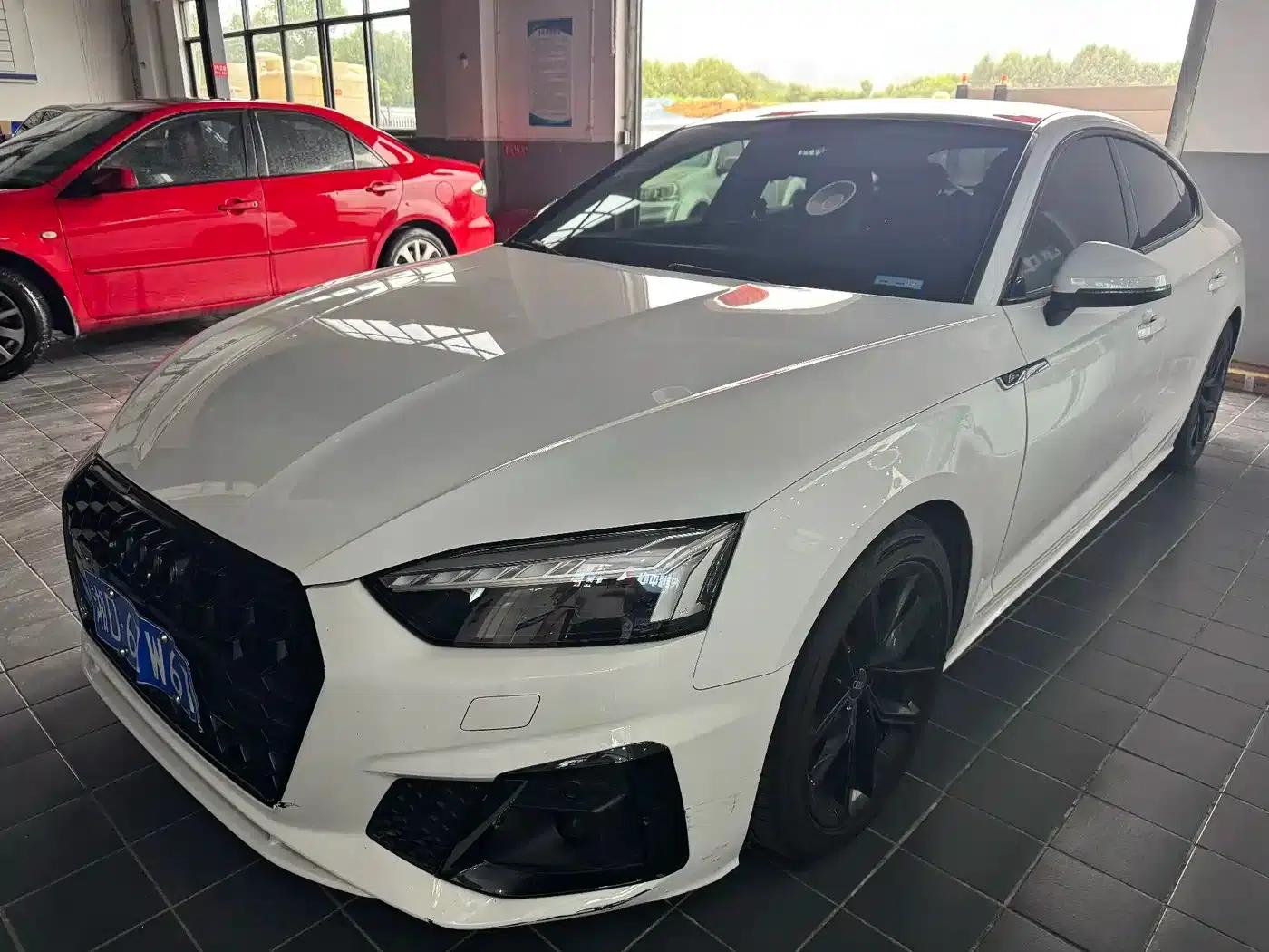 2023 Audi A5 Sportback 40 TFSI quattro Luxury Dynamic (Imported) — миниатюра 1