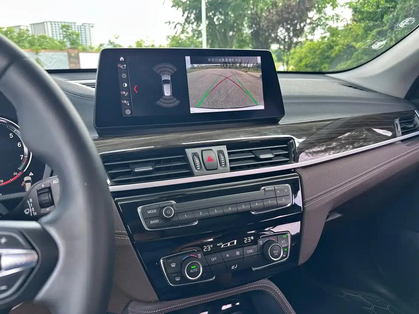 BMW X1 2021 xDrive25Li Premium — миниатюра 11