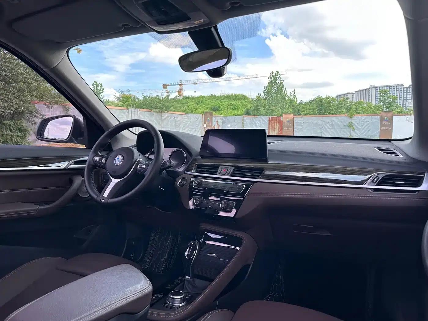 BMW X1 2021 xDrive25Li Premium — миниатюра 9
