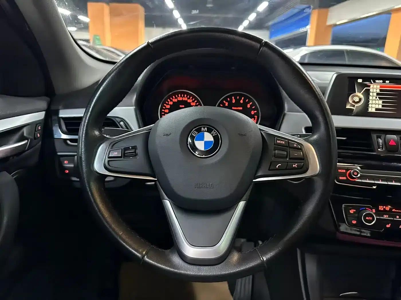 BMW X1 2016 sDrive18Li Fashion Edition — миниатюра 10