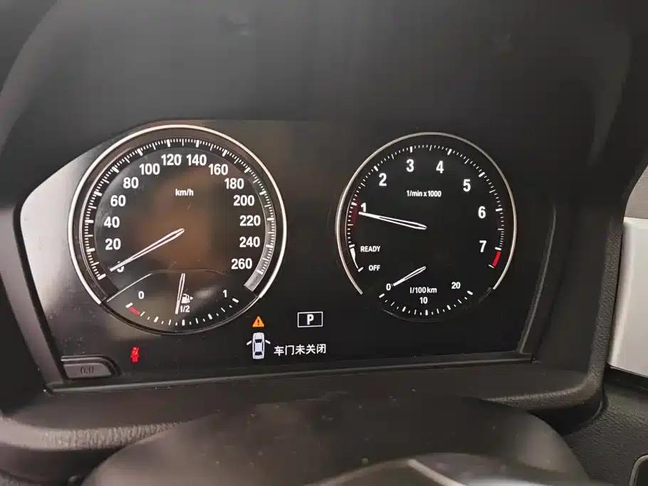 BMW X1 2018 sDrive20Li Leading Edition — миниатюра 14