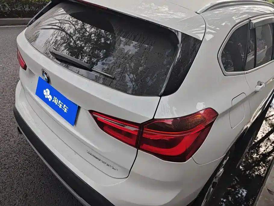 BMW X1 2018 sDrive20Li Leading Edition — миниатюра 3