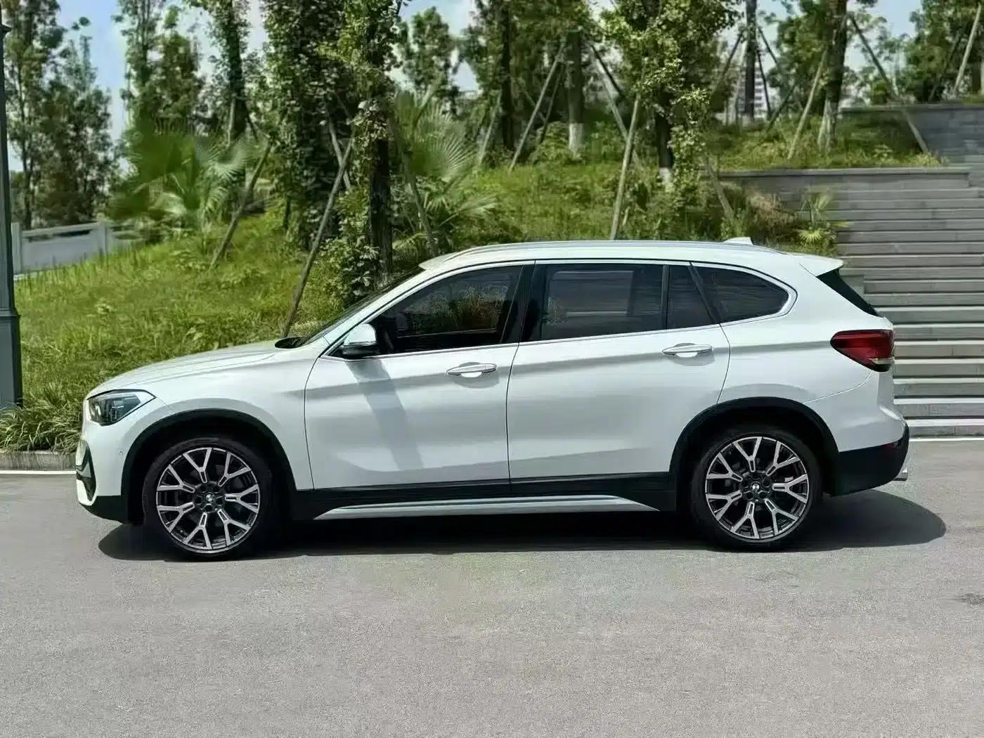 BMW X1 2020 xDrive25Li Premium — миниатюра 3