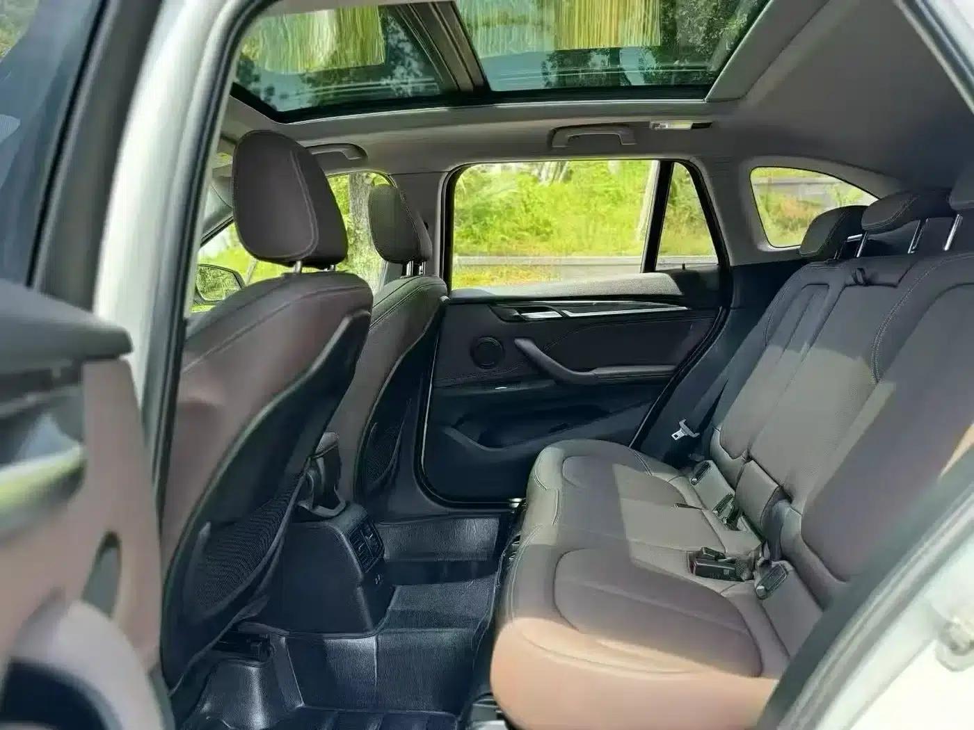 BMW X1 2020 xDrive25Li Premium — миниатюра 6
