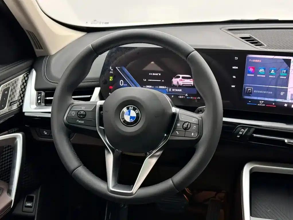 2024 BMW X1 sDrive25Li X Design Package — миниатюра 12
