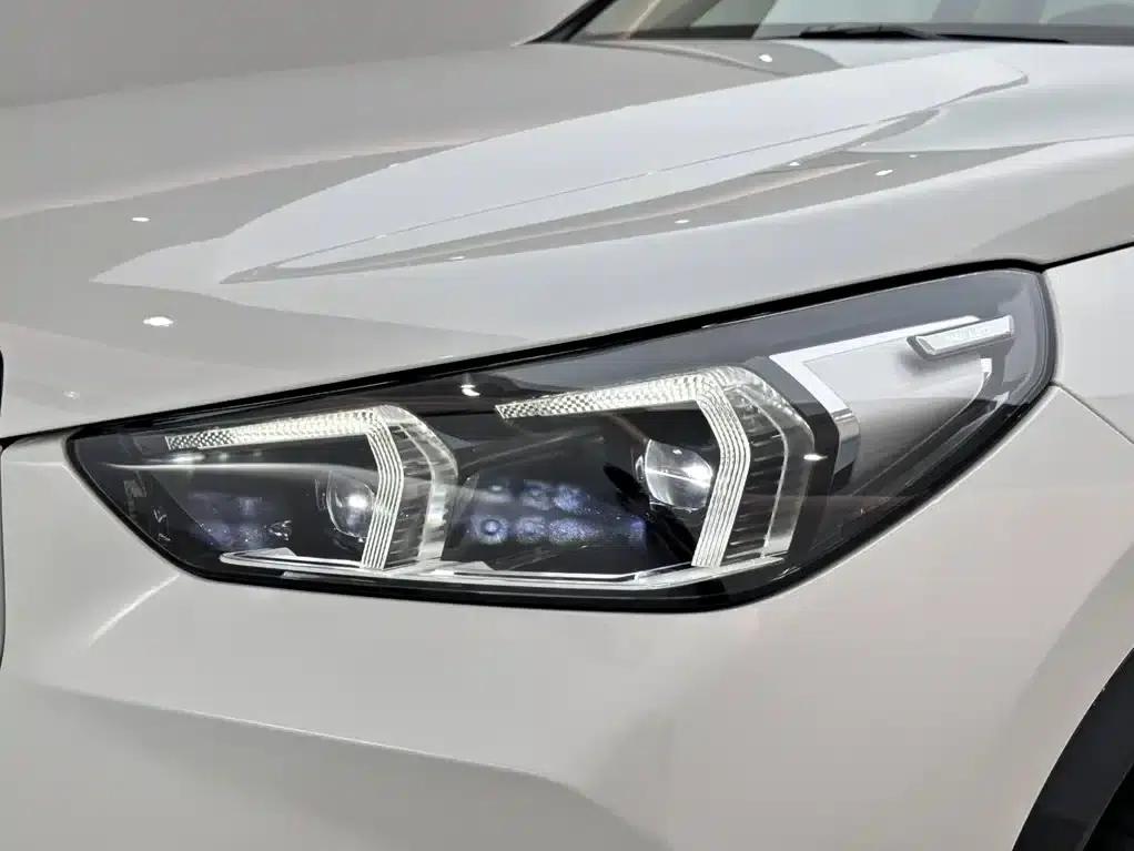 2024 BMW X1 sDrive25Li X Design Package — миниатюра 18