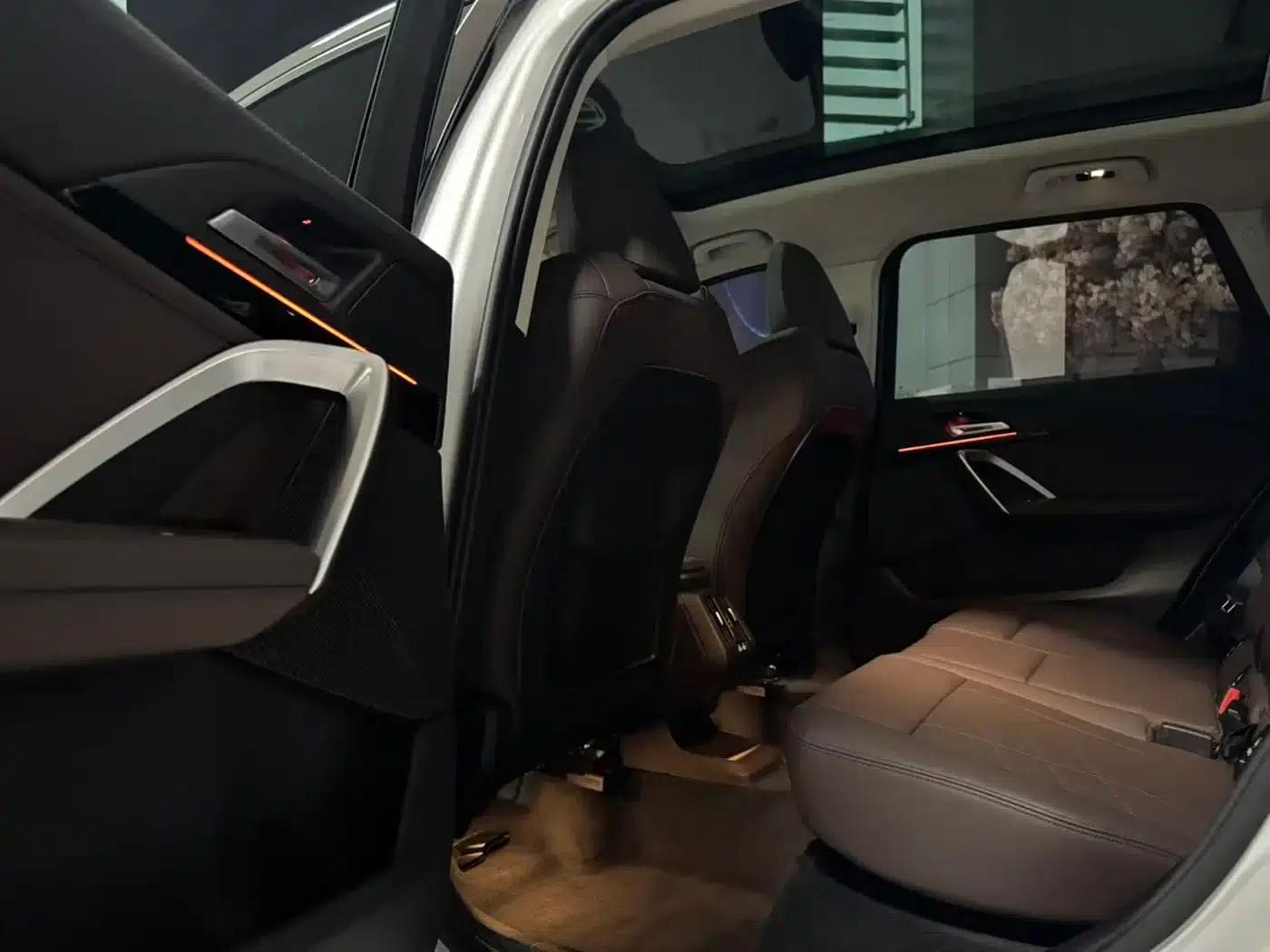 2023 BMW X1 sDrive20Li X Design Package — миниатюра 16