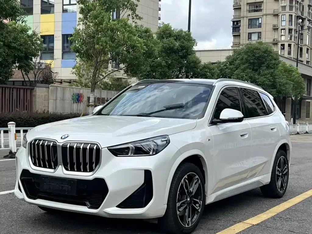 BMW X1 2023 sDrive25Li M Sport Package — миниатюра 1