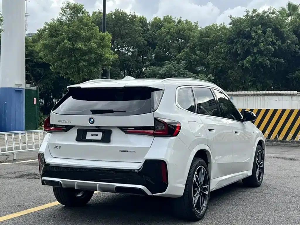 BMW X1 2023 sDrive25Li M Sport Package — миниатюра 13