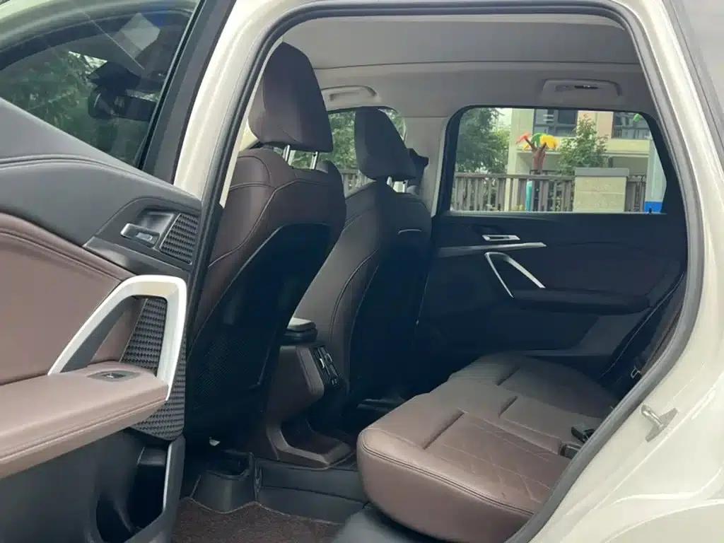 BMW X1 2023 sDrive25Li M Sport Package — миниатюра 18