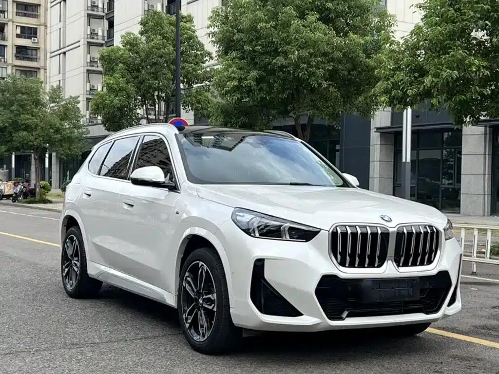 BMW X1 2023 sDrive25Li M Sport Package — миниатюра 7
